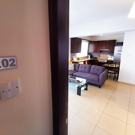 Promenade Breeze City Apartment Larnaca Eksteriør billede